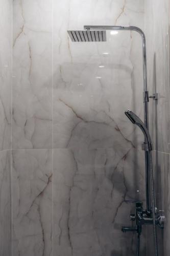 fb-shower